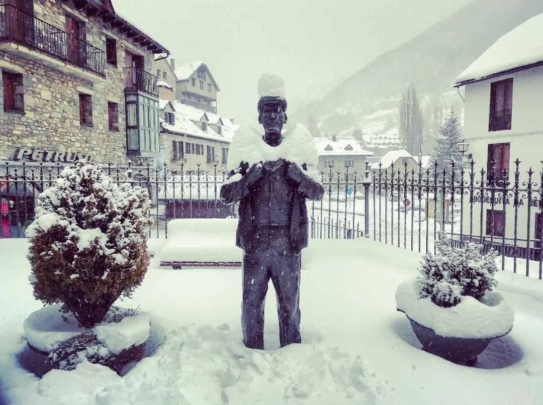 Hotel Valle De Izas Sallent de Gállego Exteriér fotografie